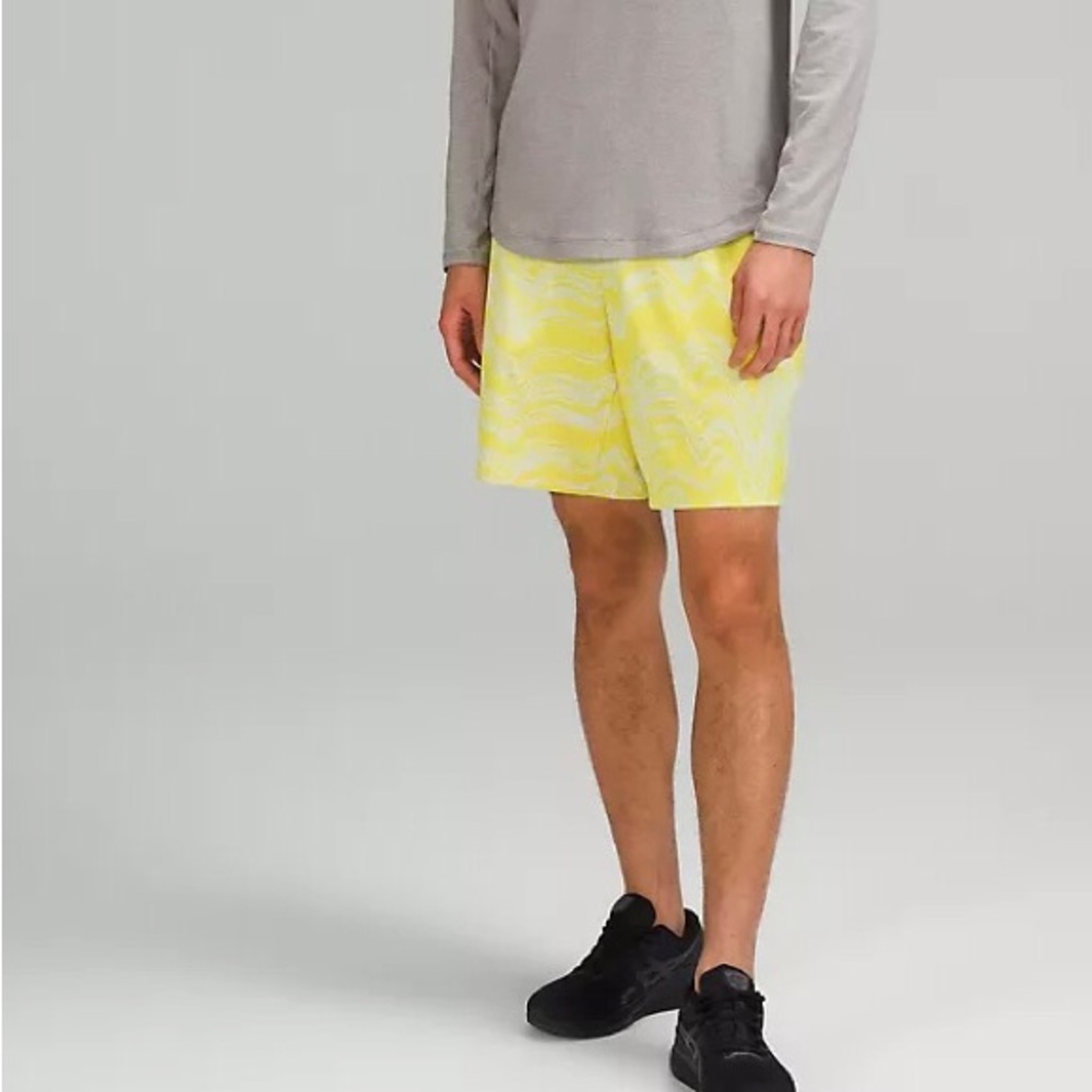lululemon (L) Pace Breaker Short 9” classic fit
